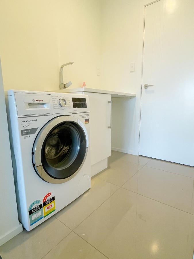 Modern，Spacious 5 Bedroom House In North แฮมิลตัน ภายนอก รูปภาพ